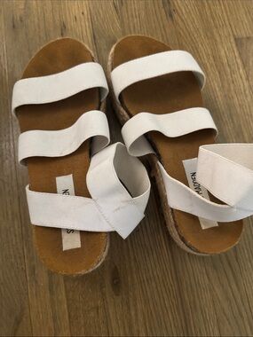 Steve Madden Women's White Triple-Strap Cork-Style Slide Sandals